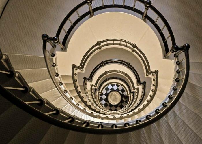 spiral-staircase-from-top-looking-down